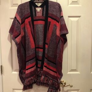 Lucky Brand Boho Shawl Poncho Wrap Fringe Women’s size XS/S Aztec